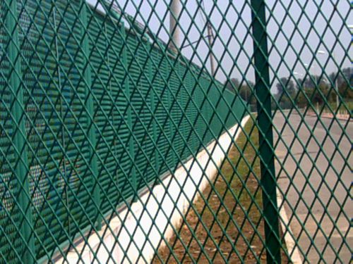 三门峡丝网 03 三门峡钢板网 钢板网护栏网    产品应用于高速公路